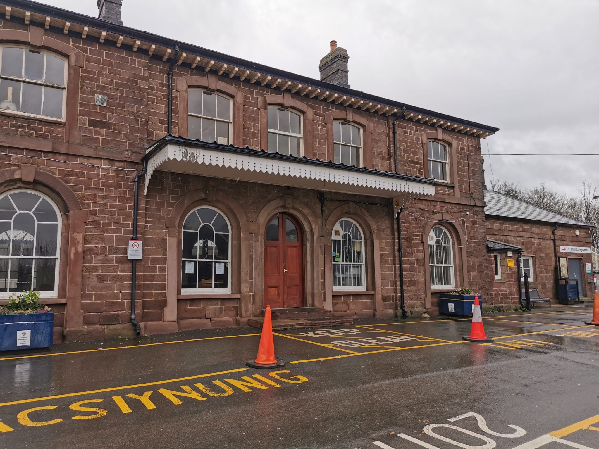 Abergavenny railway station to host art gallery