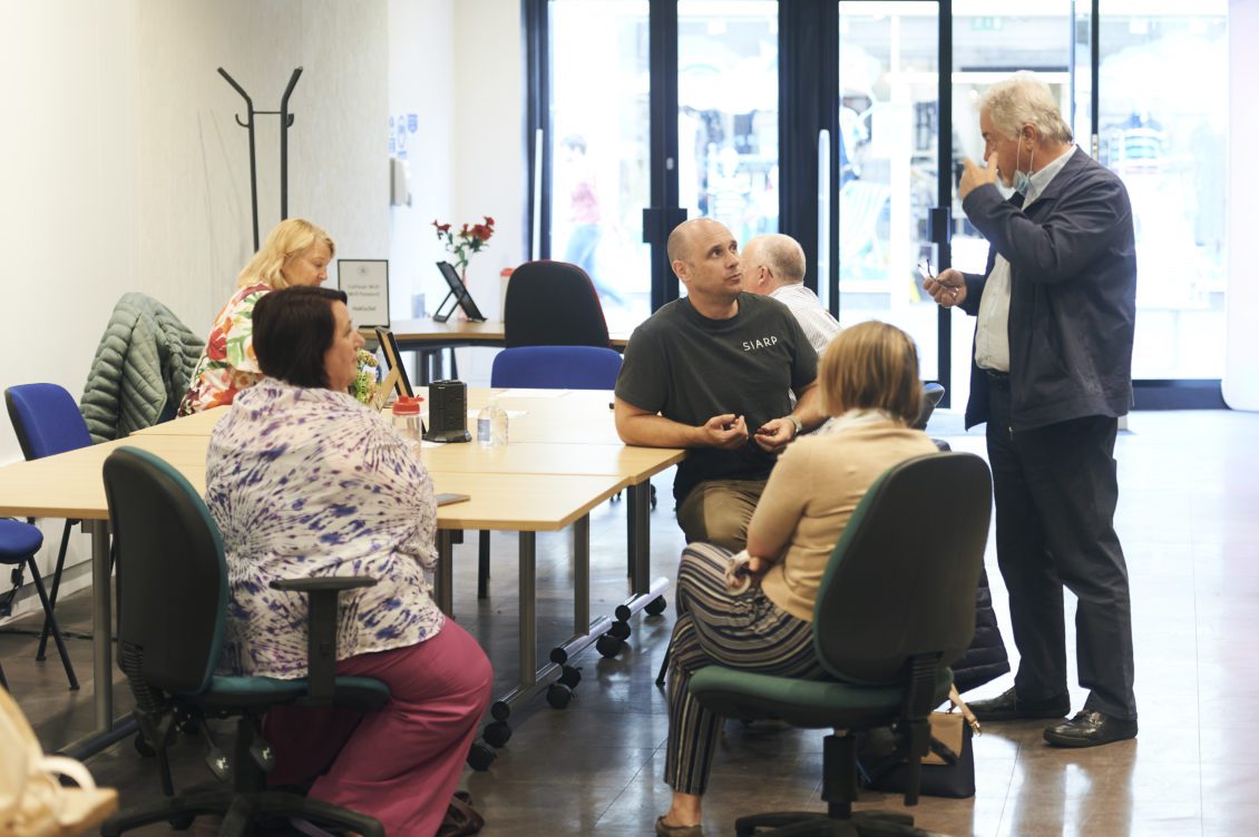 Neuer hybrider Arbeitsplatz in der Innenstadt von Carmarthen eröffnet